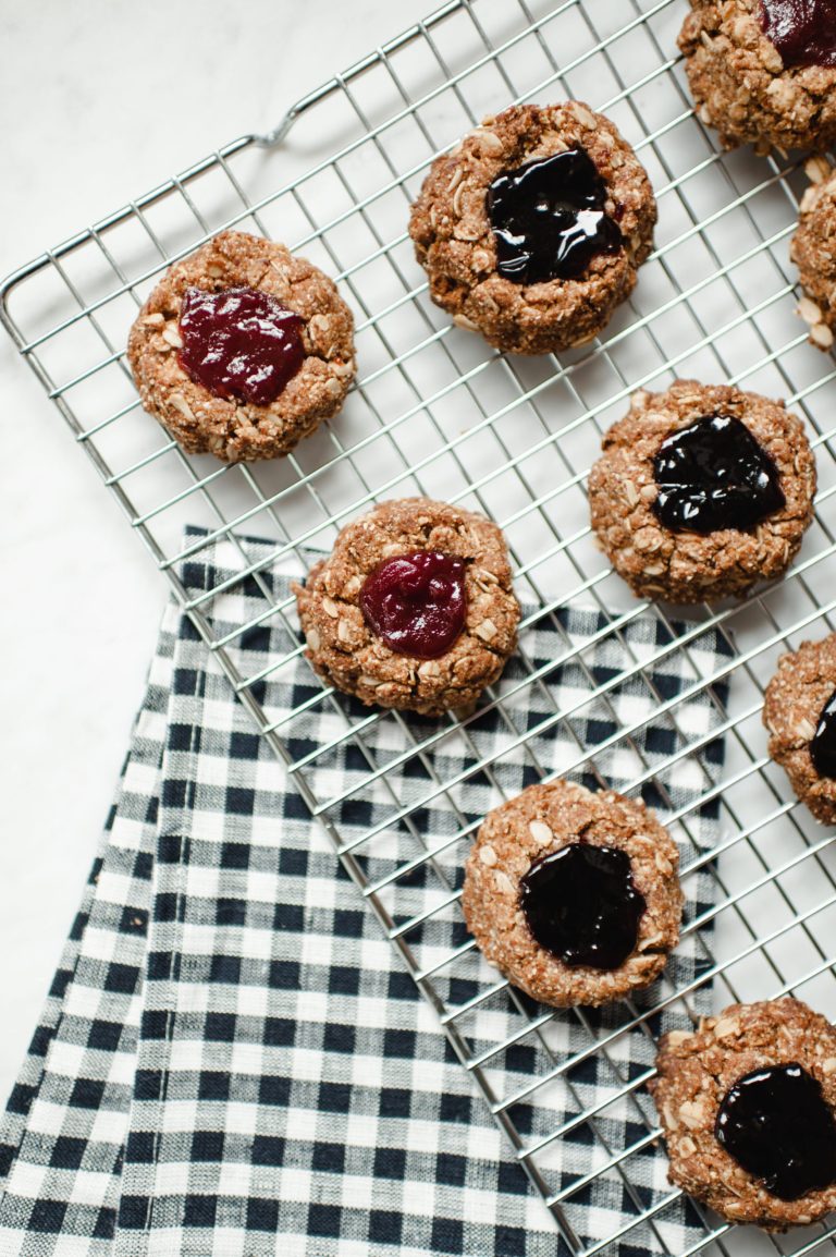 11 Simple & Healthy Holiday Cookie & Baking Recipes